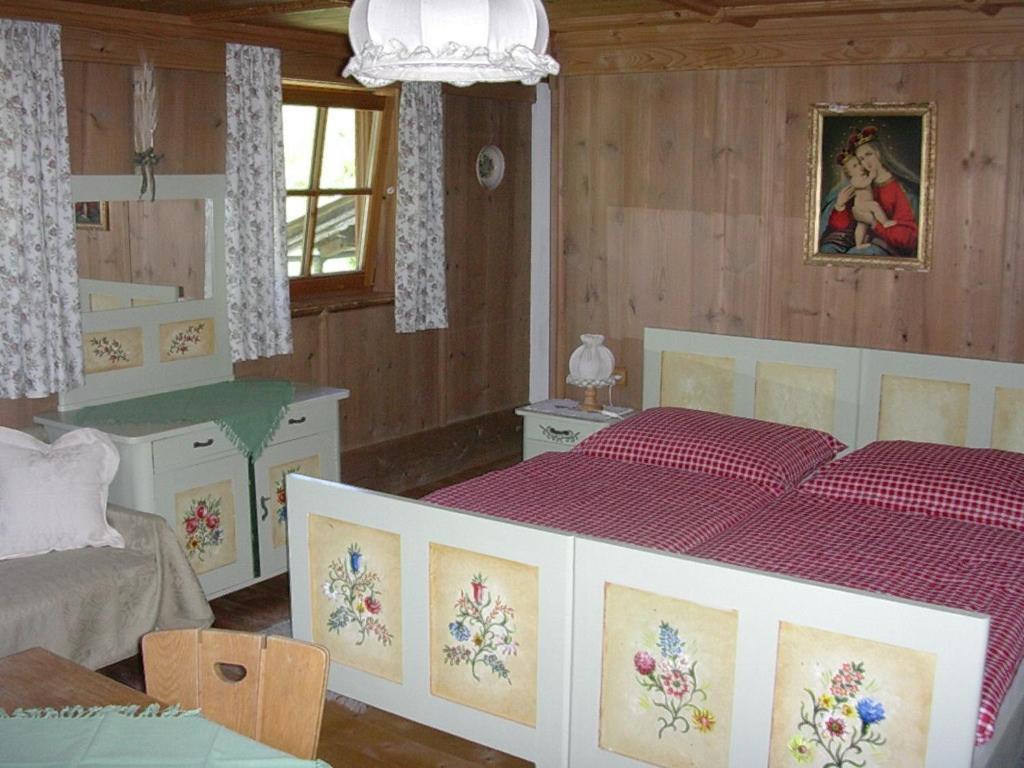 Malernhof Bed and Breakfast Kitzbühel Rum bild